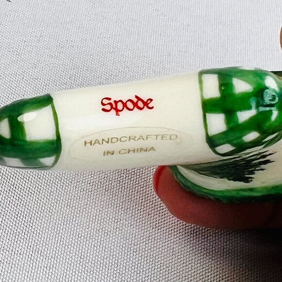 Spode Christmas Tree Ornament Kitten in a Stocking Holiday Sleeping Cat - Picture 4 of 6